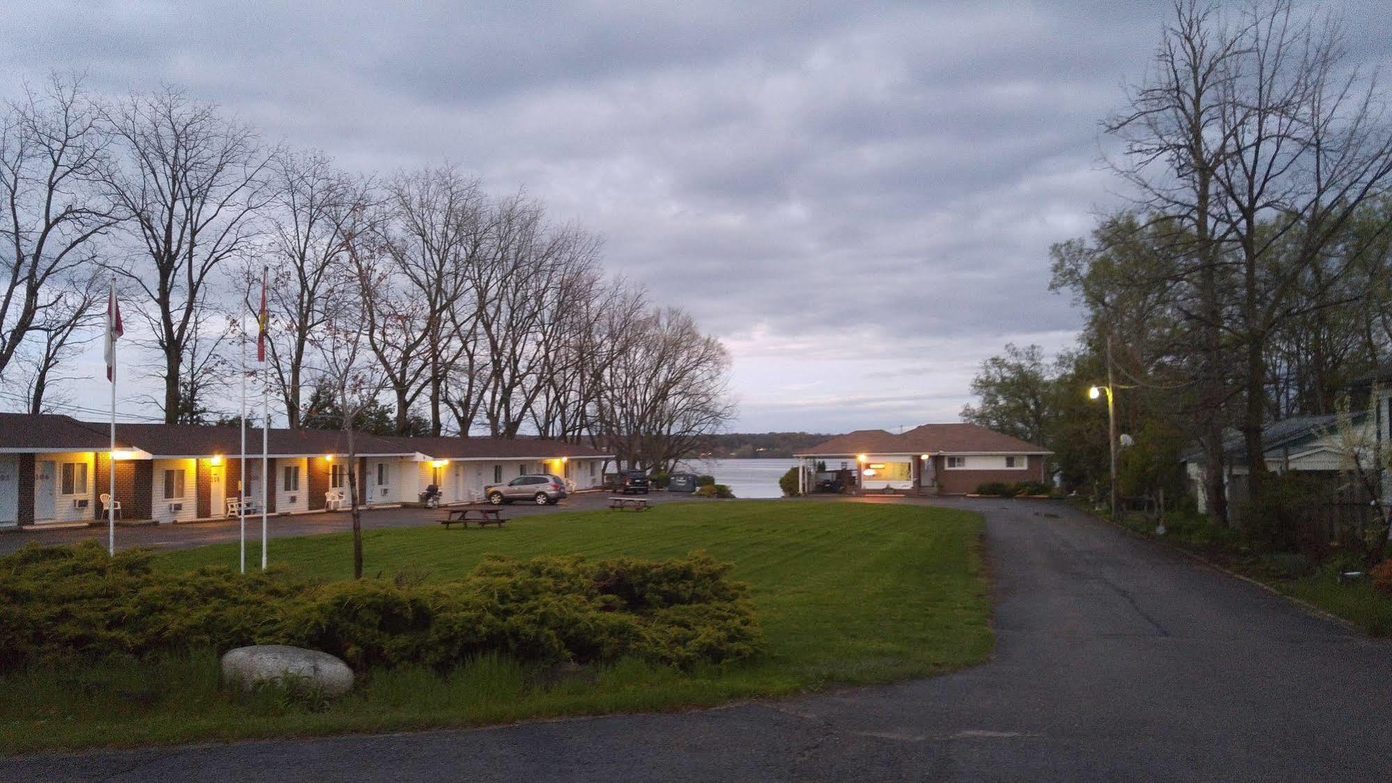 Bayside Motel Trenton Exterior foto
